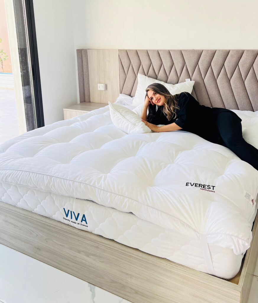 لبادة غيوم الفندقية